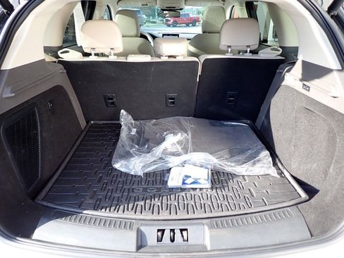 Used 2022 Lincoln Corsair AWD w/ Premium Package image 5