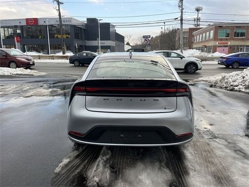 Used 2025 Toyota Prius LE image 7