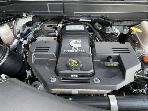 Used 2024 RAM 5500 Tradesman w/ Chrome Appearance Group AWD/4WD image 12
