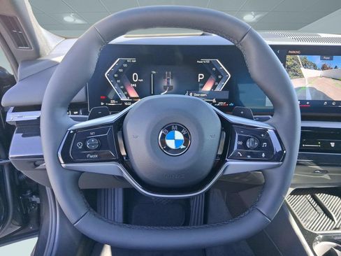 Used 2026 BMW 530i w/ Premium Package RWD image 15