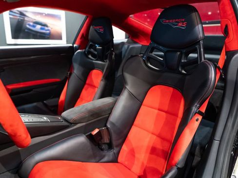 Used 2018 Porsche 911 GT2 RS RWD image 4