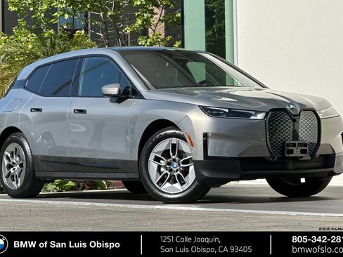 Used 2023 BMW iX xDrive50 image 1