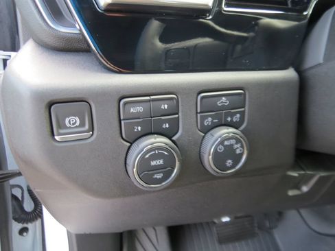 Certified 2025 Chevrolet Silverado 1500 LT w/ Z71 Off-Road Package AWD/4WD image 26