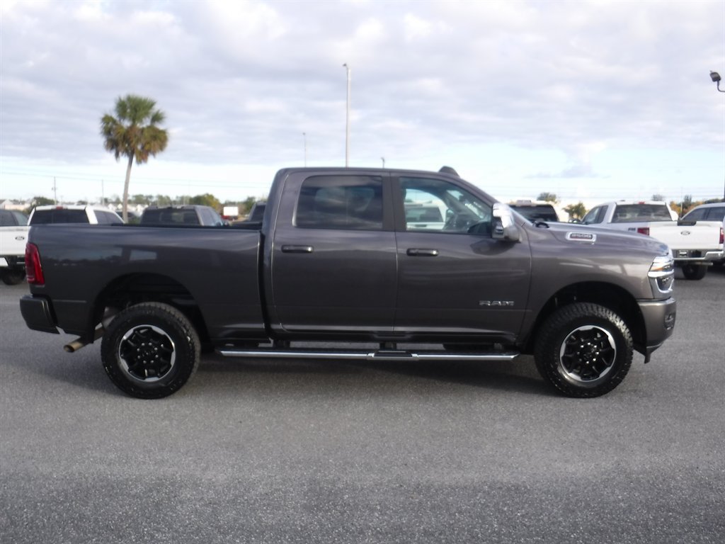 Used 2026 RAM 2500 Laramie AWD/4WD image 3