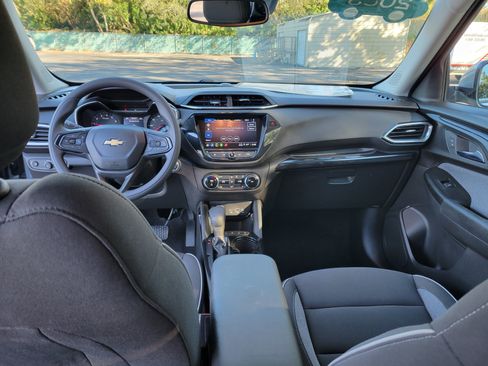 Certified 2023 Chevrolet TrailBlazer LT w/ Convenience Package image 11
