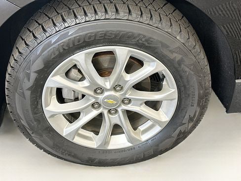 Used 2019 Chevrolet Equinox LT w/ Driver Convenience Package AWD/4WD image 35