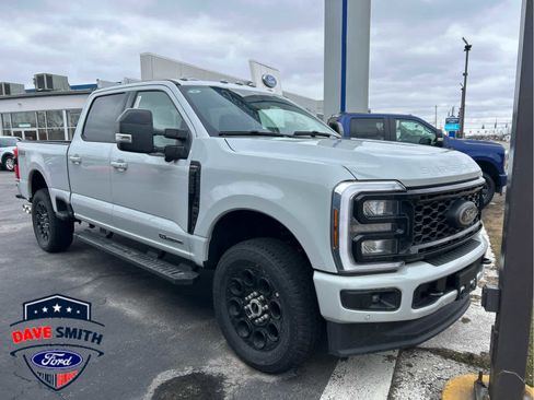 New 2026 Ford F250 Lariat w/ Black Appearance Package image 1