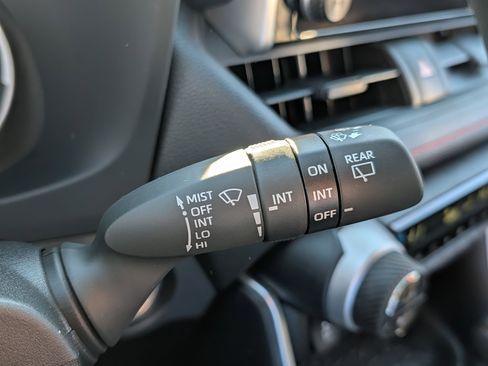 Certified 2025 Toyota RAV4 SE image 31