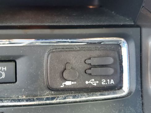 Used 2019 Subaru Ascent Limited AWD/4WD image 22