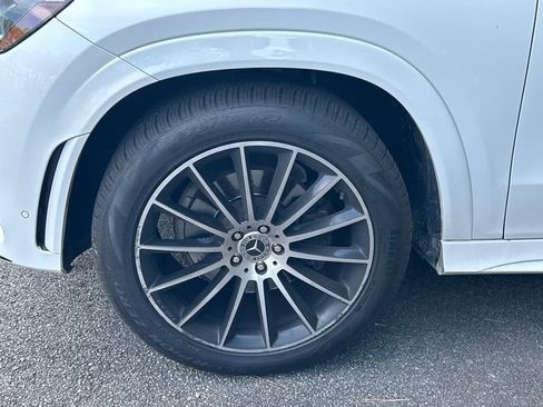 Used 2020 Mercedes-Benz GLE 350 w/ AMG Line Exterior image 4