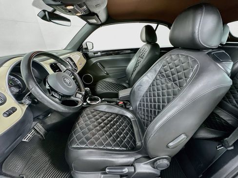 Used 2019 Volkswagen Beetle 2.0T S FWD image 21