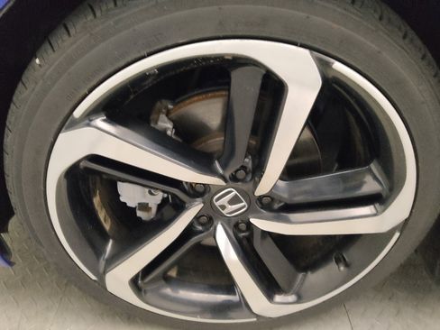 Used 2018 Honda Accord Sport image 31