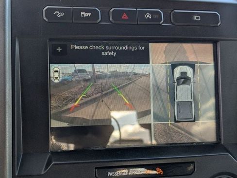 Used 2017 Ford F150 Raptor w/ Equipment Group 802A Luxury image 15