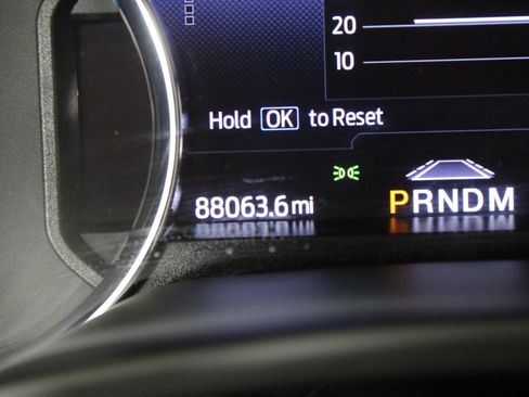 Used 2021 Ford Expedition XLT image 19