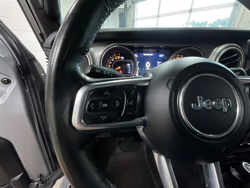 Used 2018 Jeep Wrangler Unlimited Sahara AWD/4WD image 21