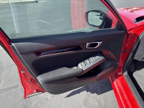 Used 2024 Honda Civic EX image 9