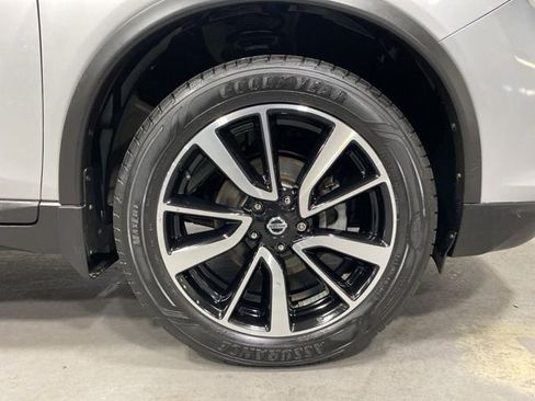 Used 2019 Nissan Rogue SL AWD/4WD image 31