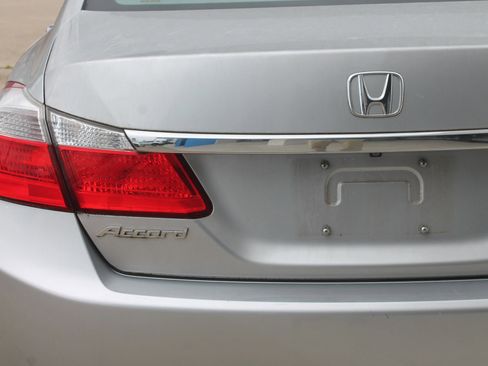 Used 2015 Honda Accord LX image 4
