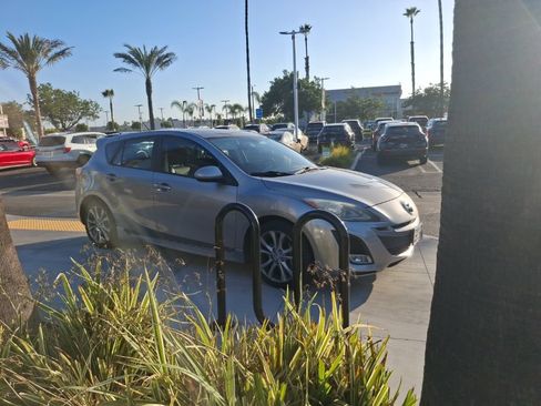 Used 2011 MAZDA MAZDA3 s Grand Touring w/ Tech Pkg FWD image 35