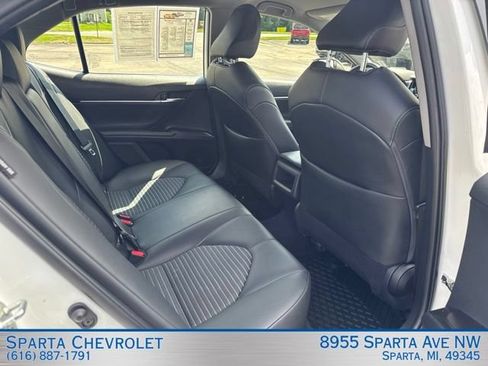 Used 2024 Toyota Camry SE FWD image 30