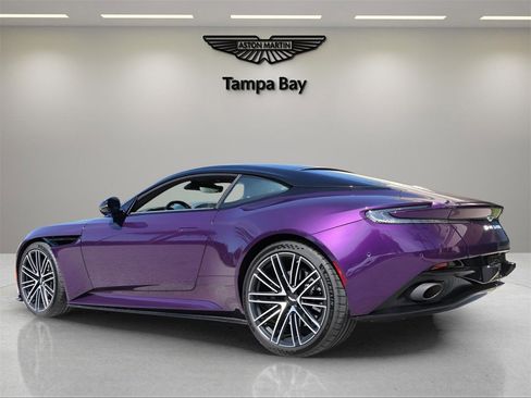Used 2024 Aston Martin DB12 Coupe image 3