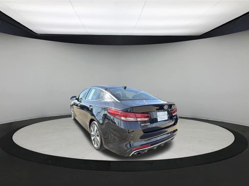 Used 2017 Kia Optima SX image 5