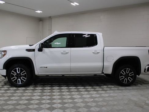 Used 2020 GMC Sierra 1500 AT4 w/ AT4 Premium Package AWD/4WD image 9