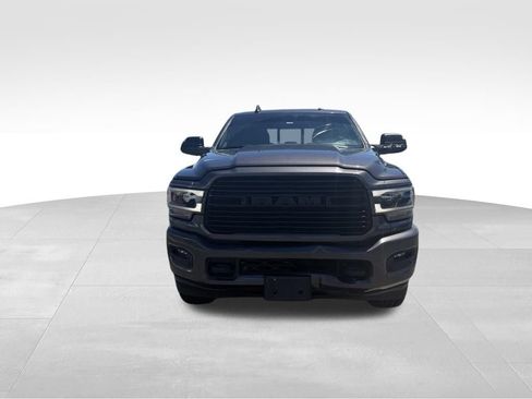 Used 2022 RAM 2500 Laramie AWD/4WD image 2