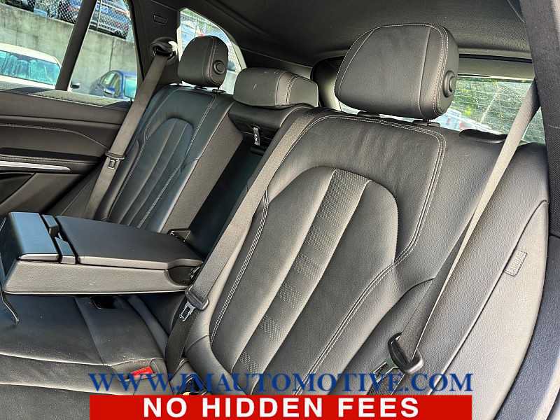 Used 2022 BMW X5 xDrive40i w/ Premium Package AWD/4WD image 16