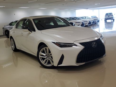 Used 2024 Lexus IS 300 IS 300 w/ Comfort Package image 2