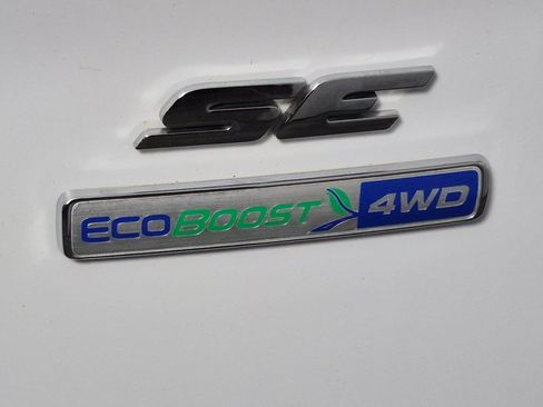 Used 2014 Ford Escape SE image 8