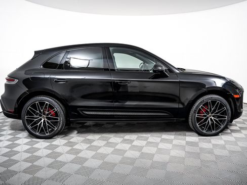 Certified 2023 Porsche Macan S AWD/4WD image 9