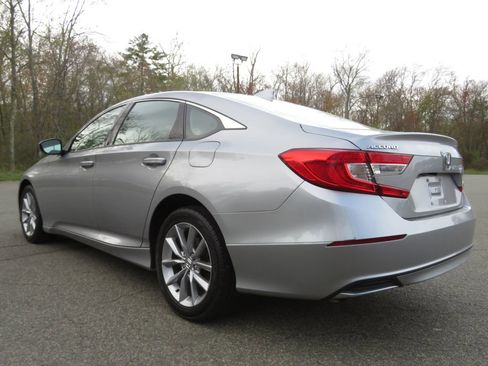 Used 2021 Honda Accord LX image 7