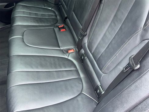 Used 2022 BMW X5 sDrive40i w/ Premium Package image 46