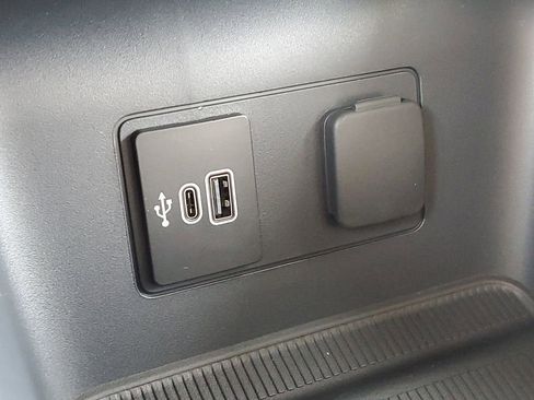 New 2026 Ford Explorer Active w/ Active Comfort Package image 19