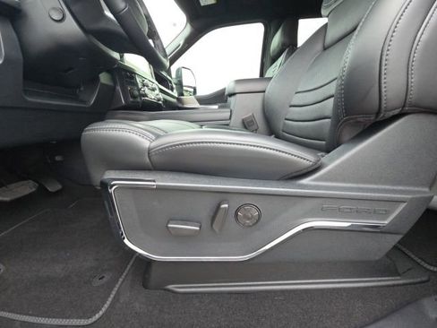 Used 2026 Ford F250 Platinum w/ Tremor Off-Road Package image 22