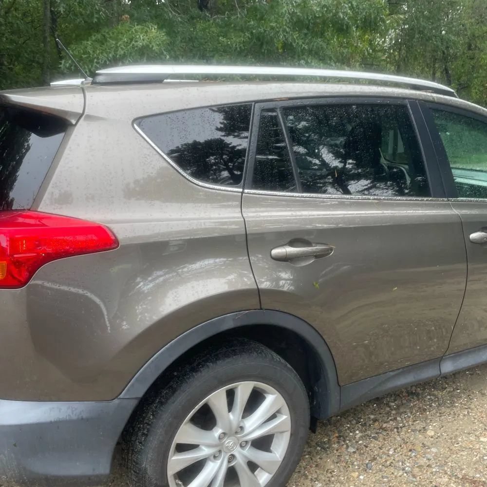 Used 2015 Toyota RAV4 Limited w/ Technology Package AWD/4WD image 9