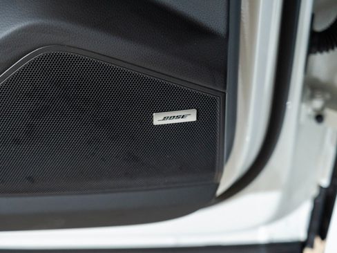 Certified 2026 Porsche Cayenne AWD/4WD image 18