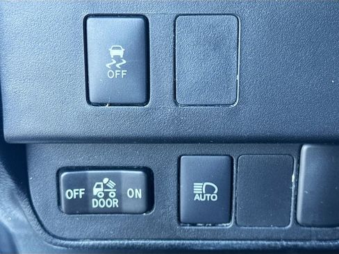 Used 2023 Toyota Tacoma SR5 RWD image 11