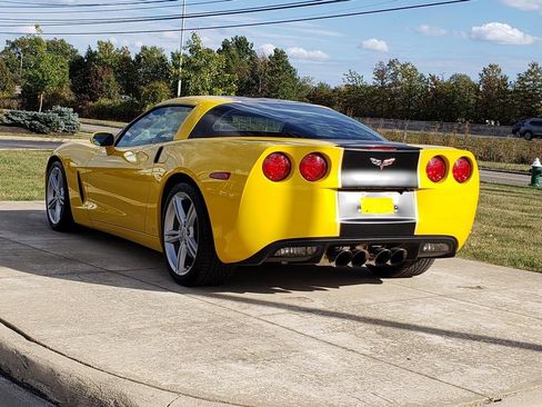 Used 2008 Chevrolet Corvette Coupe w/ Preferred Equipment Group image 7