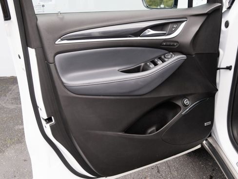 Used 2023 Buick Enclave Premium image 14