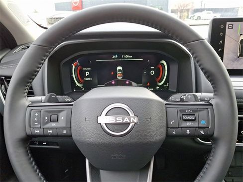 New 2025 Nissan Rogue Platinum w/ Tech Package image 16