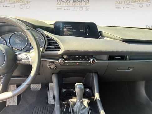 Used 2025 MAZDA MAZDA3 s FWD image 11