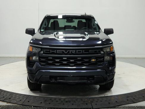Used 2023 Chevrolet Silverado 1500 Custom RWD image 3