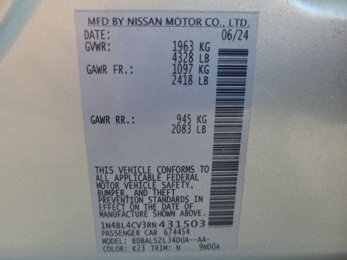 Used 2024 Nissan Altima 2.5 SR FWD image 34