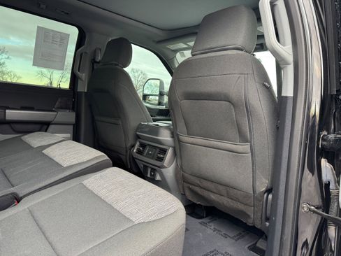 Used 2023 Ford F350 XLT w/ XLT Premium Package image 15