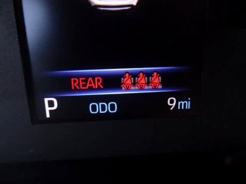 Used 2025 Toyota Corolla LE image 17