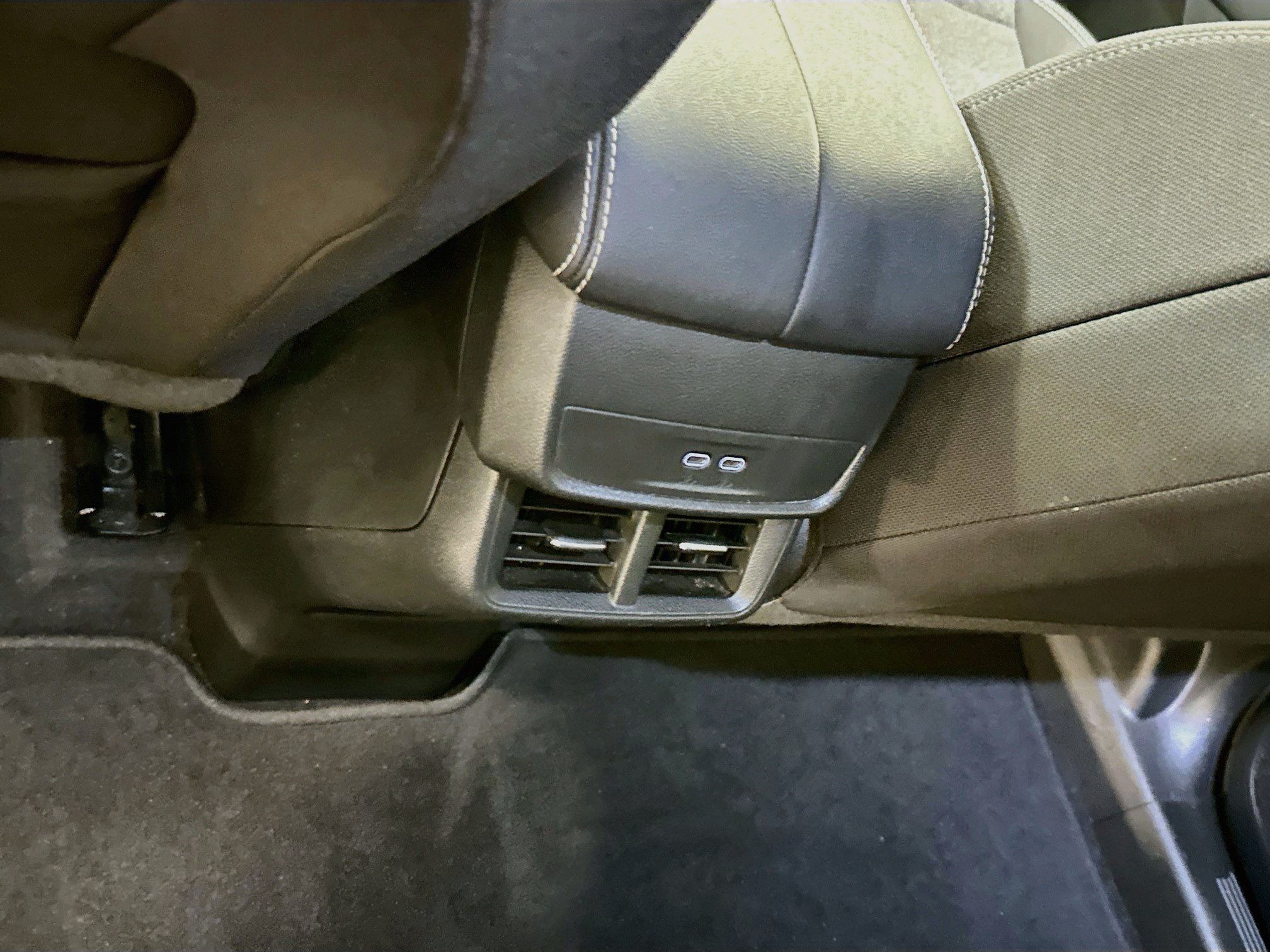 Used 2025 GMC Terrain Elevation AWD/4WD image 28