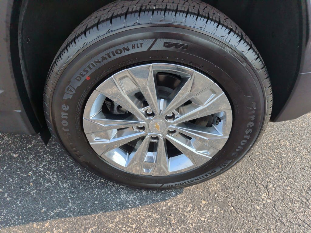 Used 2026 Chevrolet Equinox LT w/ LPO, Floor Liner Package FWD image 19