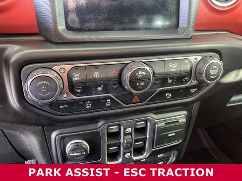 Used 2020 Jeep Wrangler Unlimited Rubicon image 16